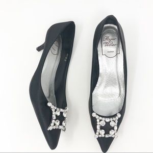 Roger Vivier Black Satin Low Pointed Toe Pumps 37